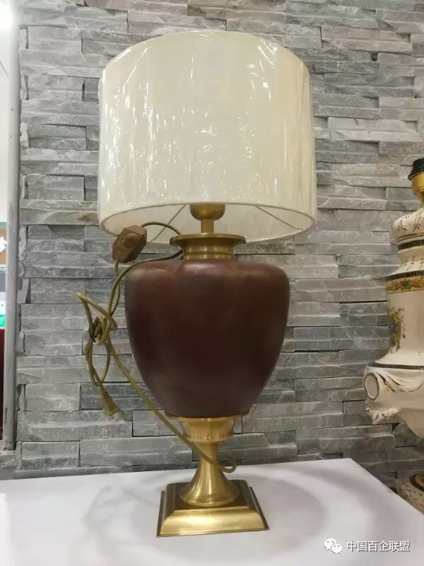 [Turkey Lighting] Luxury Vintage Ceramic Table Lamp