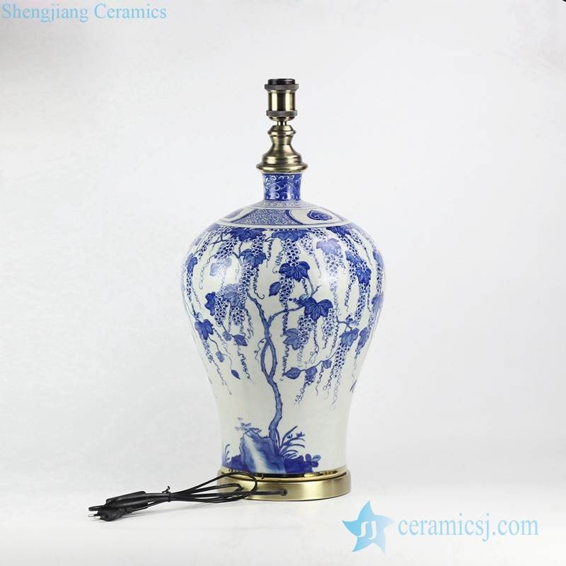 Brass base Jingdezhen artisan hand-painting  grape vine pattern blue and white porcelain lighting