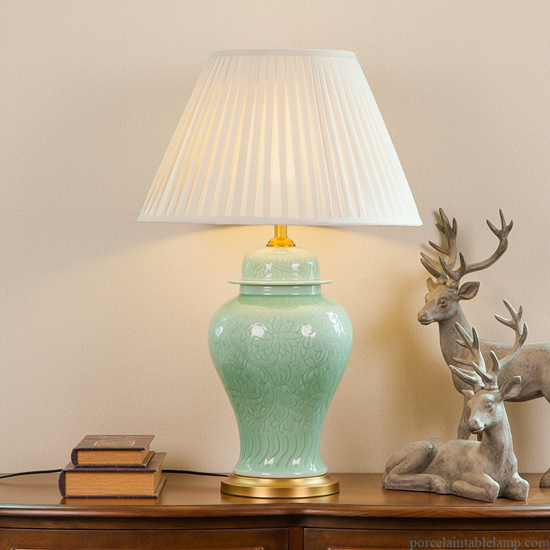 hand carved flower pattern delicate porcelain table lamp