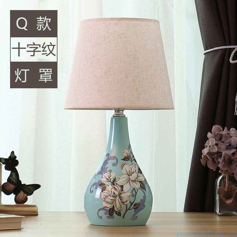 hand drawing flower design American pastoral ceramic small table lamp