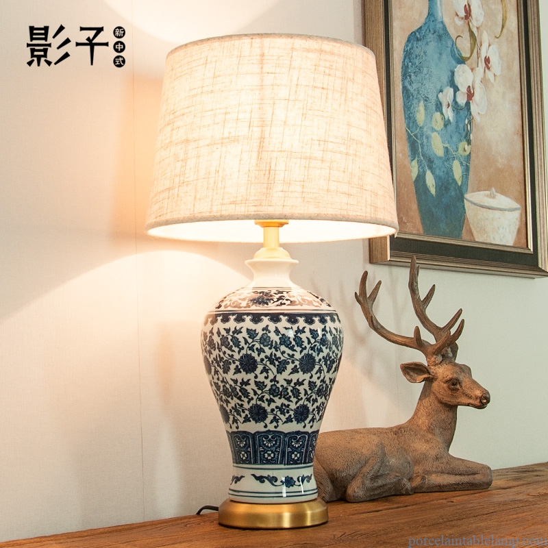 blue and white interlocking branches of lotus design porcelain table lamp