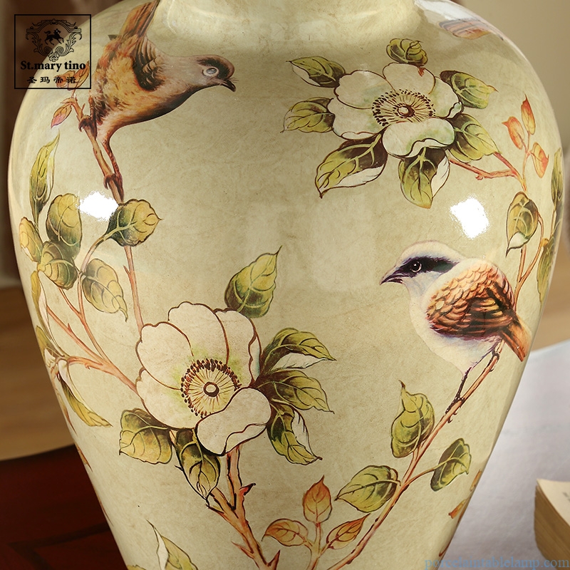 chinese flower and bird design porcelain table lamp