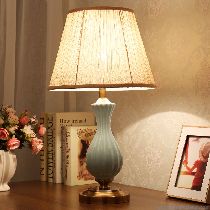 hand made arts and crafts remote control porcelain table lamp