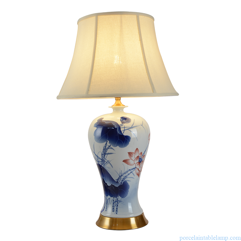  chinese traditional lotus design porcelain table lamp