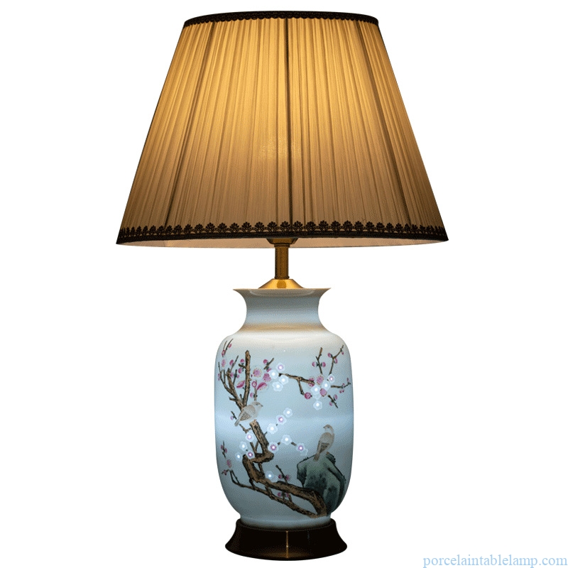 Chinese traditional style peach blossoms and bird design porcelain table lamp