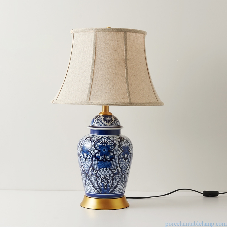 traditional blue and white precious copper ceramic table lamp