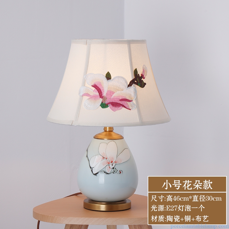 beautiful flower design round shape porcelain table lamp