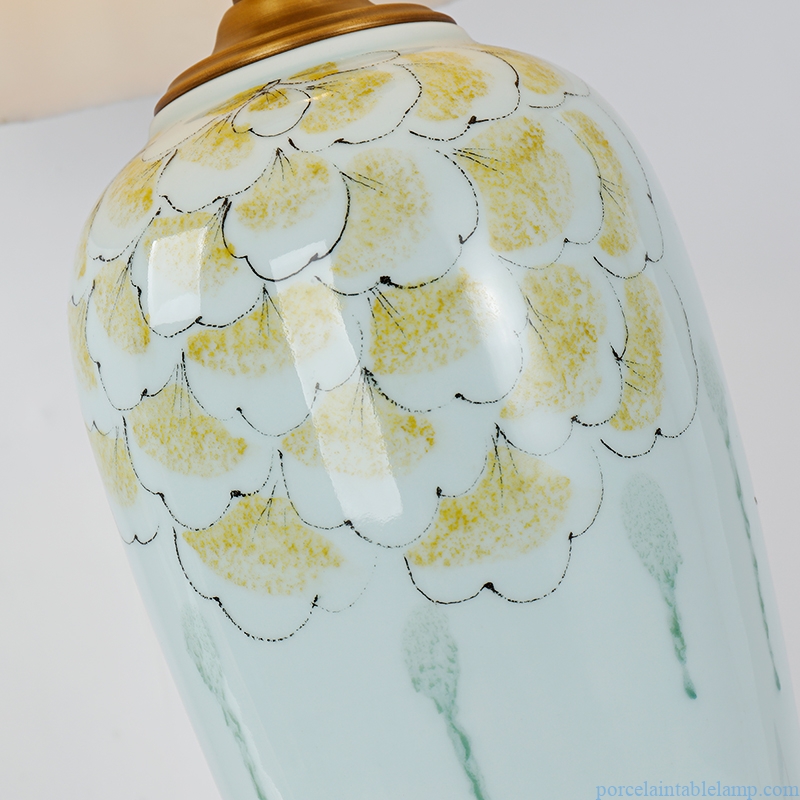  light yellow flower design porcelain table lamp